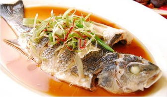 美食与回忆：鲜活鱿鱼刺身