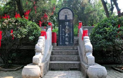 2026年1月修坟墓吉日和动土吉日分别是哪一天？