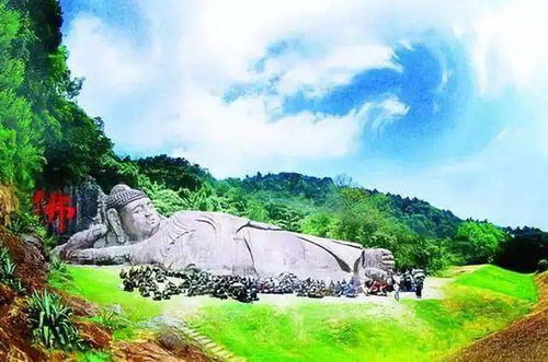 秦淮夜游：灯光、 船只、有时候的鸭叫声