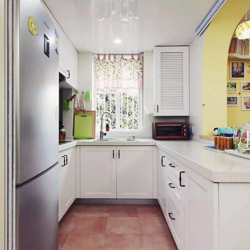 厨房黄色配什么橱柜门色好kan,厨房黄色墙砖搭配什么颜色地砖