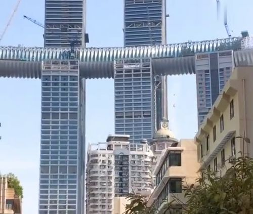 有没有哪些建筑物的名字既独特又充满魅力？