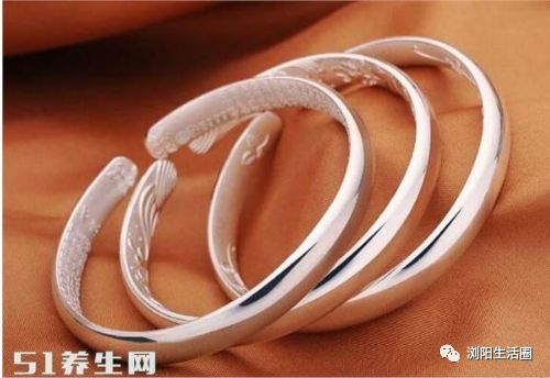 2.1 白羊座与红玛瑙：热情太旺？