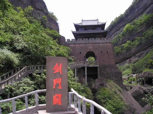 三国故事沉重现：沉重温经典