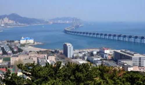 三、 夏季：“炎热浪” 与 “汗水” 的狂欢派对