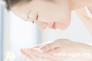 梦见洗脸洗脚或洗手洗脚预示着什么吉凶？