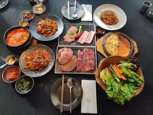 胜安饭店：天桥下的大排档传奇