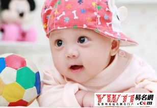 生肖兔宝宝起名宜用字：月字旁的字或草字头的字，如月、草等。