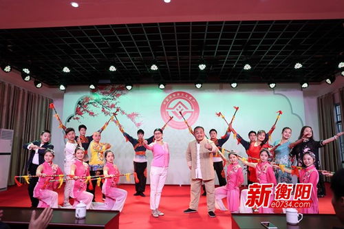 “新家搬入，传统与现代融合，打造爆款风俗！”