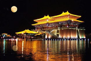 再现了过去京杭运河沿线地区,特别是台儿庄绚丽更多姿的商业活动文化底蕴风情。