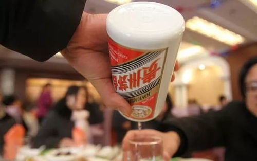 三、美食指南：除了喝酒还有哪些？