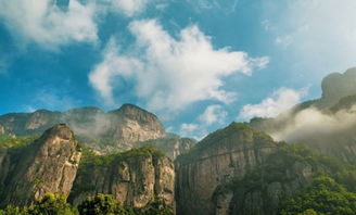 二、 黄山，一场拆山的壮举