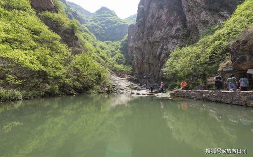 瓦石峡：流沙里的传说