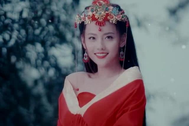 红衣嫁衣的风水禁忌与夜半惊魂：无人嫩幸免的宿命轮回