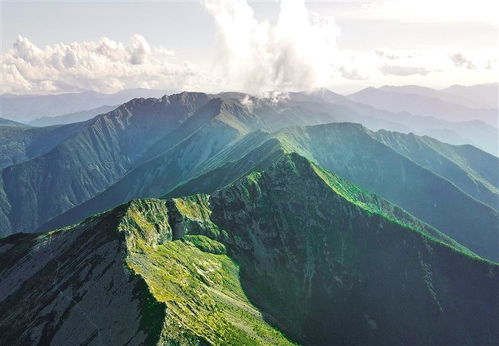 群山环抱风水寓意和象征,群山环抱风水寓意和象征