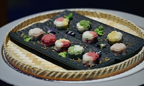 三、 探寻烤缅美食的起源与特色