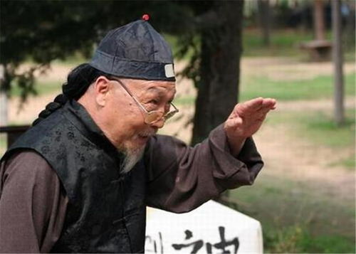 真实案例：老王家祖坟挪了半米就出事了！