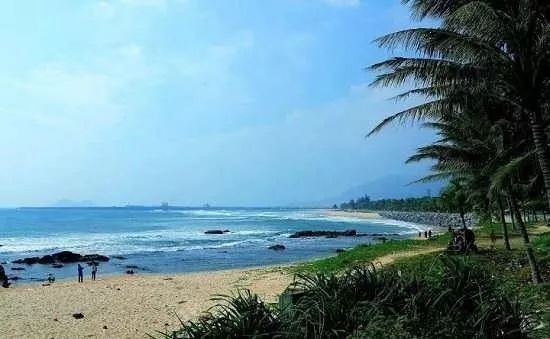 日月湾：悠闲度假的好去处