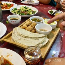 还有那些奇奇怪怪的小吃...