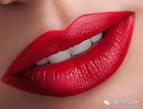震惊！这种嘴唇形状的男人竟然能逆天改命？2026年运势大揭秘！