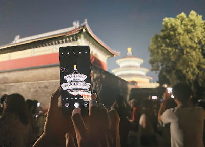 腾龙洞: 较大天然的地底奇迹