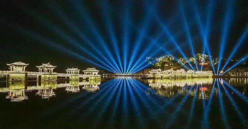 夜晚灯光亮起更具古韵？来试试！