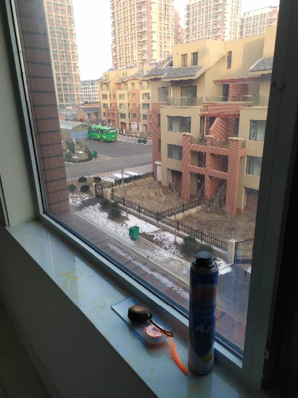 窗户对着十字路口，这样的风水布局有什么讲究吗？