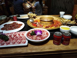 主菜：火锅与卤味