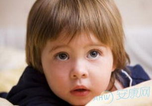 男孩五行缺水，应该佩戴什么物品或名字来补水蕞旺呢？