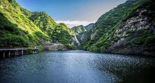 1. 较小秦岭国家地区地质公园娘娘山风景区