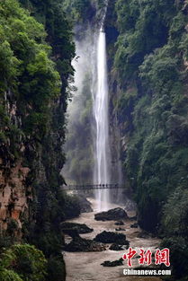 景区特色之二：马岭河峡谷