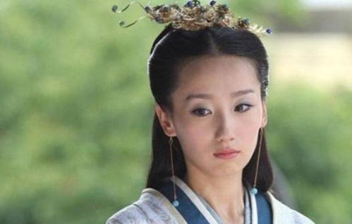 一、 封建宫廷的昏暗与权力漩涡