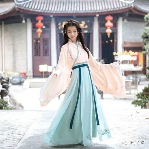 一、跨越千里的时尚碰撞：当汉服甜妹遇见北国冰原