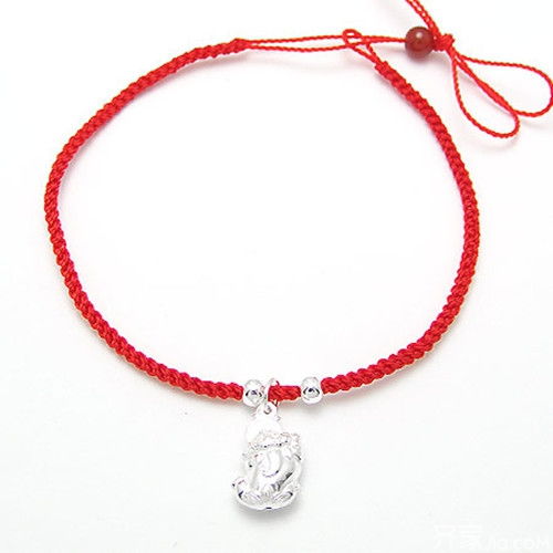 四、 红绳手链：颜色心理学中的防御色