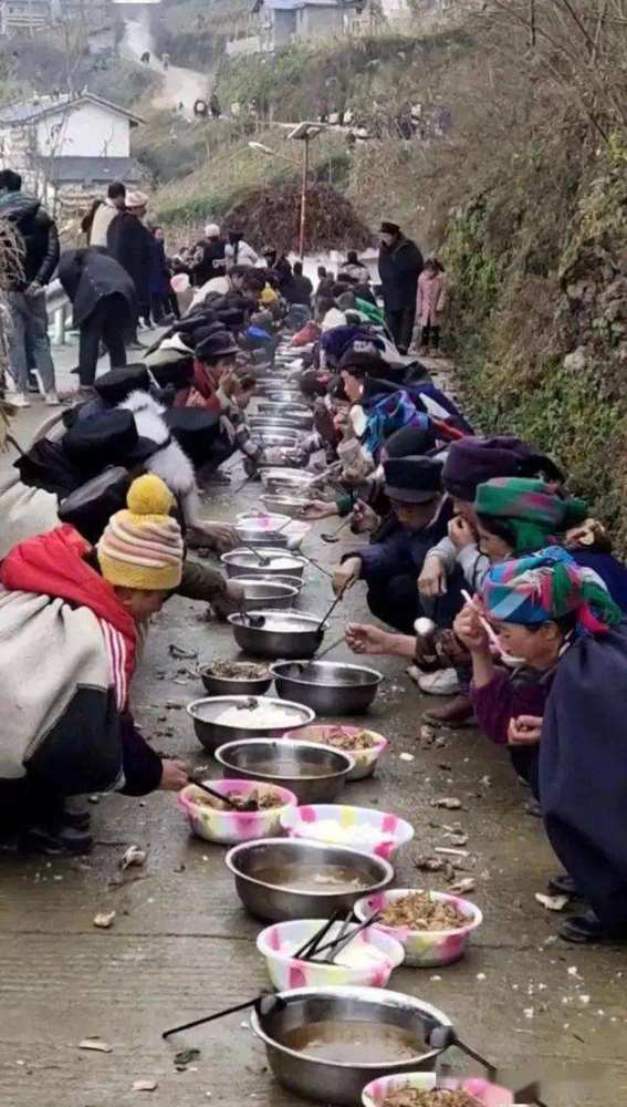 四川风情，人情味浓，巴蜀习俗一览无遗