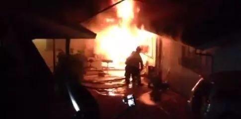 夜色中的不安：磨蹭磨蹭来的恐惧