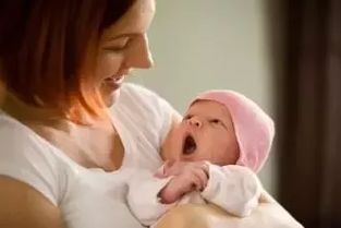 孕期征兆：肚子拧巴、见红…