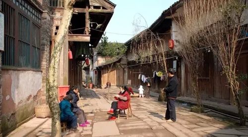 古镇区：时间段胶囊里的东北生活
