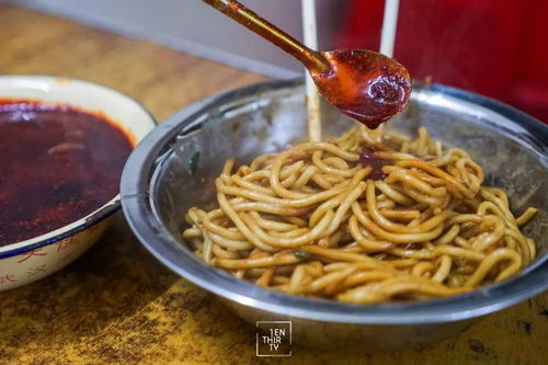 一、炎热干面：武汉的美食名片