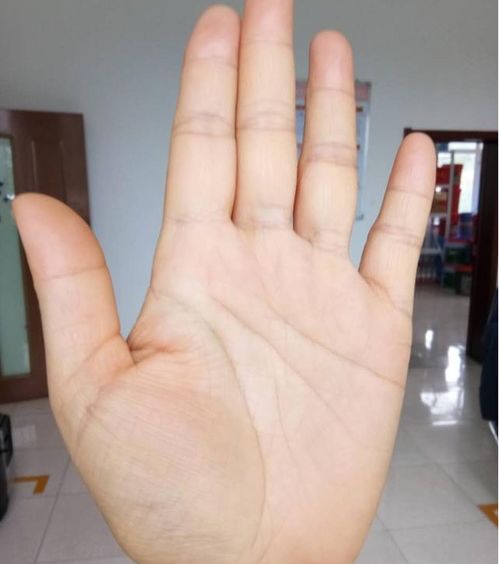 看手相算命的女人命好吗？女人面相手相能改写命运吗？
