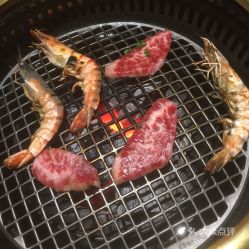 烧山的预兆：梦境与现实的交织