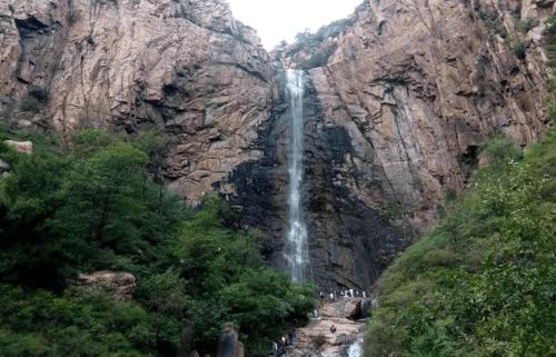 二、罗山风情：人文景观