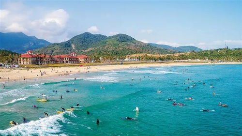 日月湾海滩野餐和冲浪：看着别人冲浪咱们野餐
