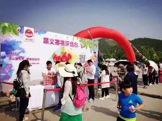 二、深度体验：从敖包祈福到无限次射箭