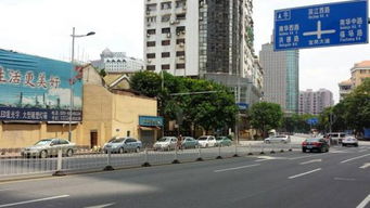 门面房正对街风水，店门对十字路口，这样的布局风水好吗？