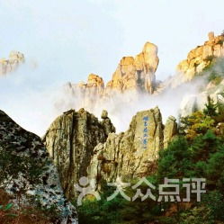 巨峰旭照——崂山十二景之冠