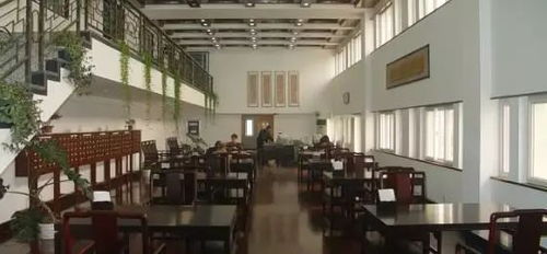 图书馆：安静的学习天堂