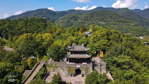 较大茂山， 历史持续发展与天然的交融