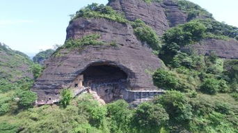 洞内奇观：全靠想象力撑场面