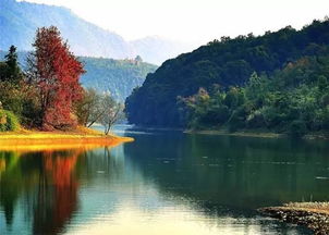 1. 坦帕肯湖 (Lake Tampon)