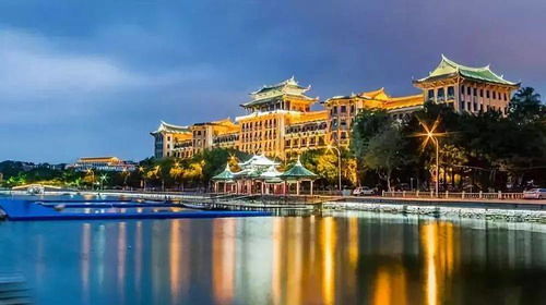 集美学村：不只是学校， 还是个迷宫